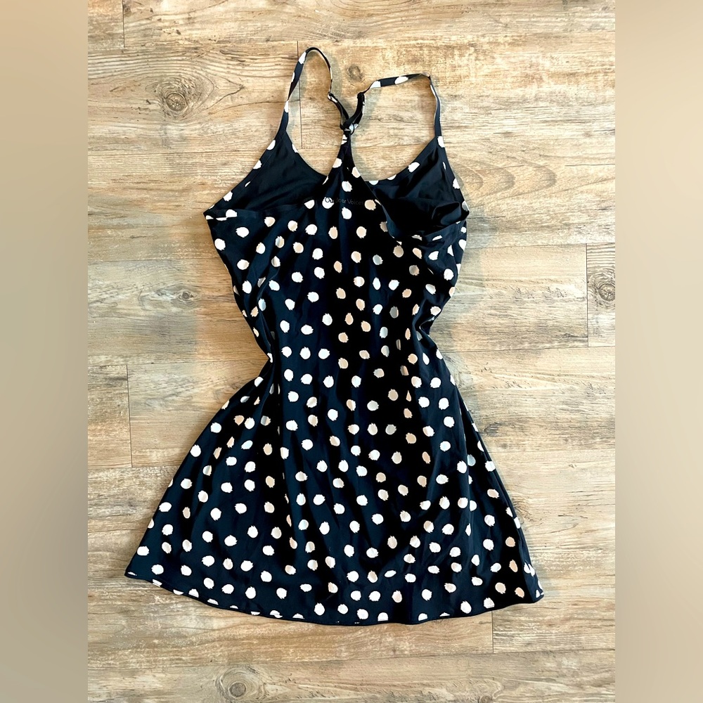 NWOT Outdoor Voices TechnSweat Move Free Dress Black & White Dot Pattern - Picture 2 of 5